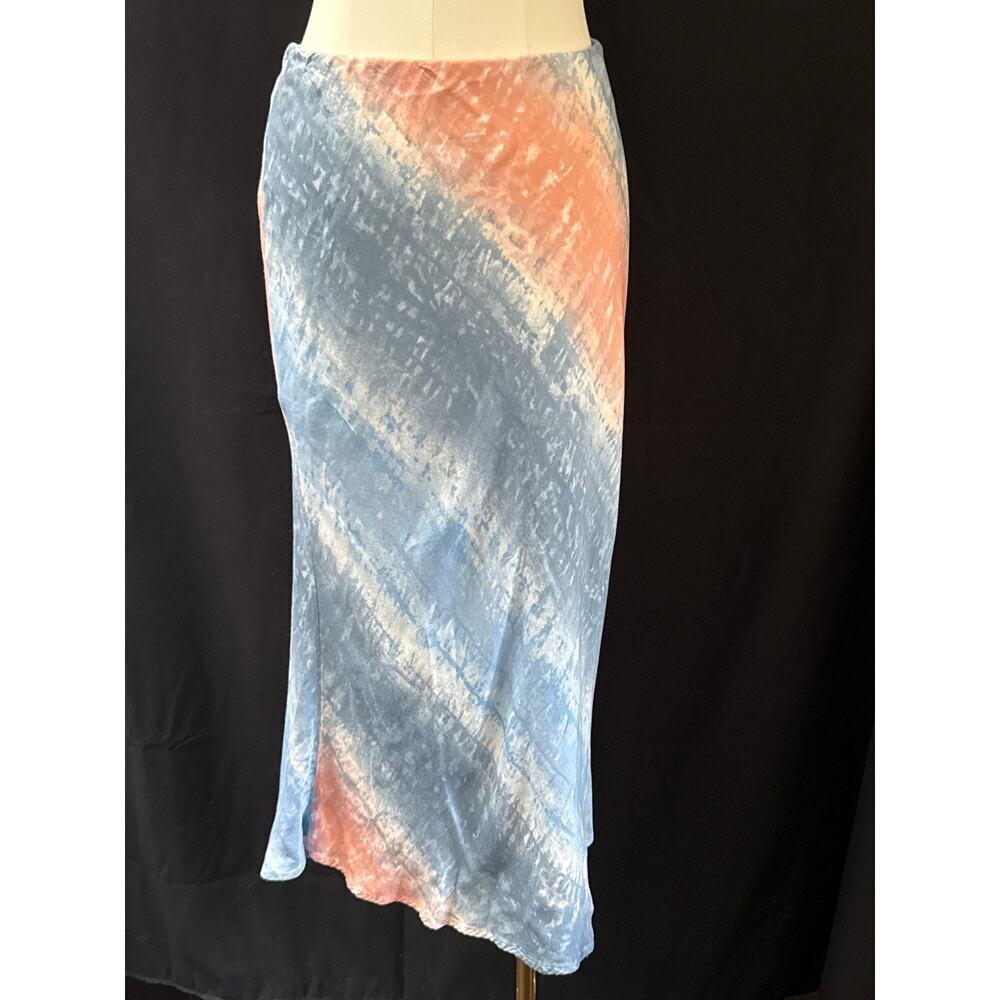 Women’s RTR Now Pink and Blue Colored Skirt Sz M